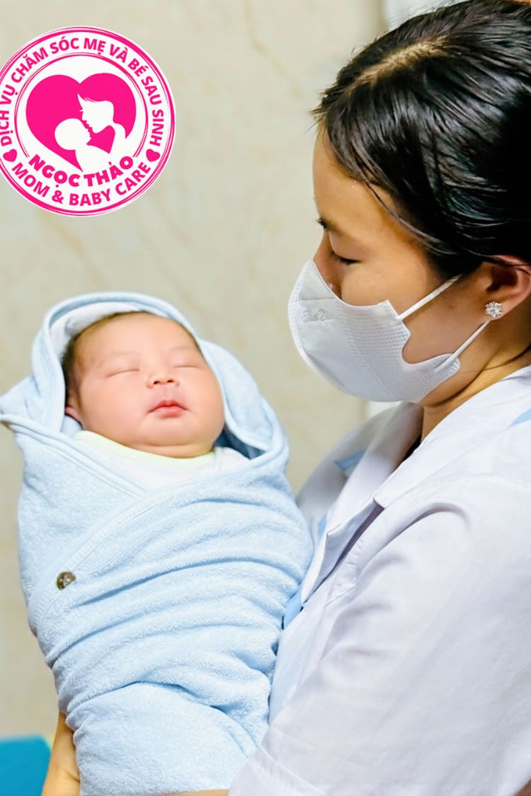 Khi bé cười, mọi lo âu của mẹ như tan biến.