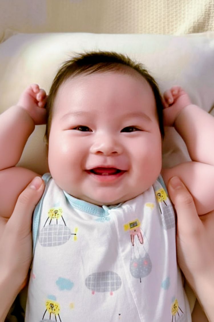 Mỗi em bé là một phép màu nhỏ giữa cuộc đời đầy ồn ã.