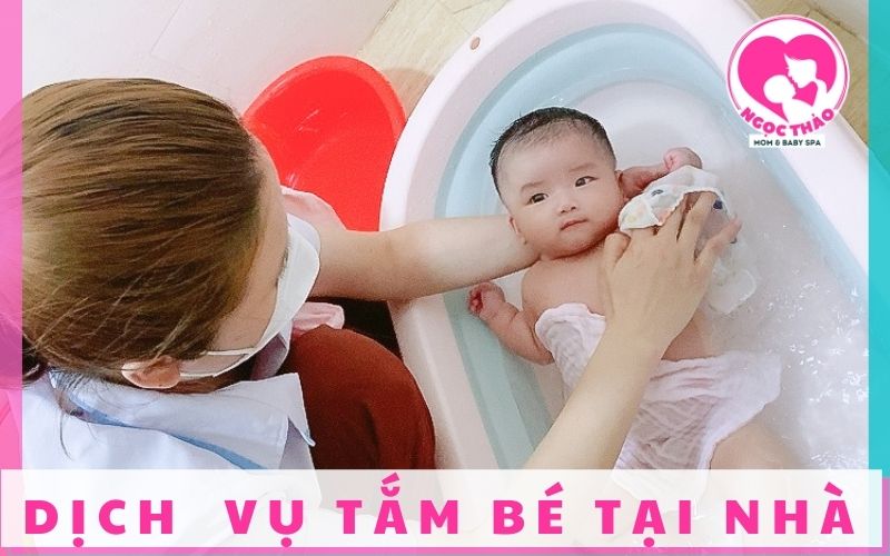 Dịch vụ tắm bé tại nhà quận 1