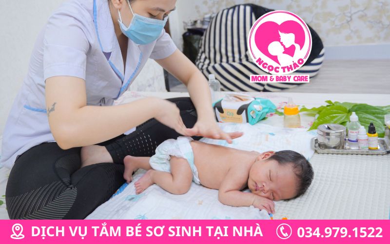 Massage tắm bé tại nhà quận gò vấp dịch vụ chăm sóc bé tận tâm chuyên nghiệp