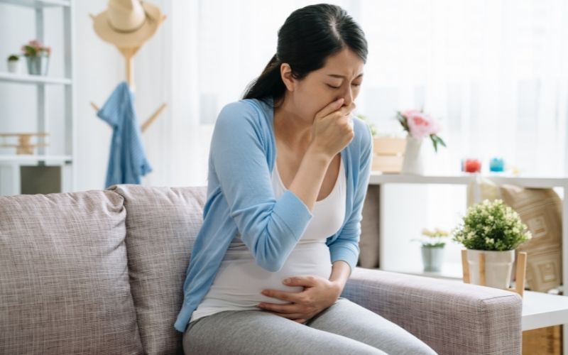 Những triệu chứng thường gặp khi mang thai mẹ bầu cần phải đi khám ngay