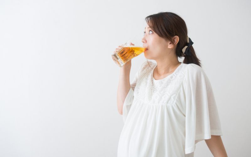Thức uống tăng lực cần tránh khi mang thai